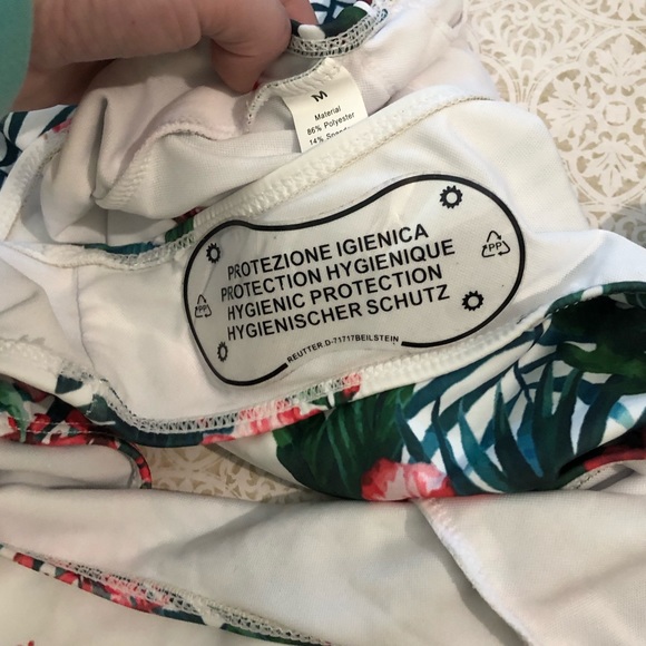 New Tropical Print One Piece Swimsuit - Picture 6 of 6